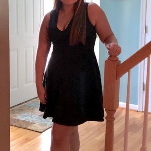 Black lulus V-neck halter dress